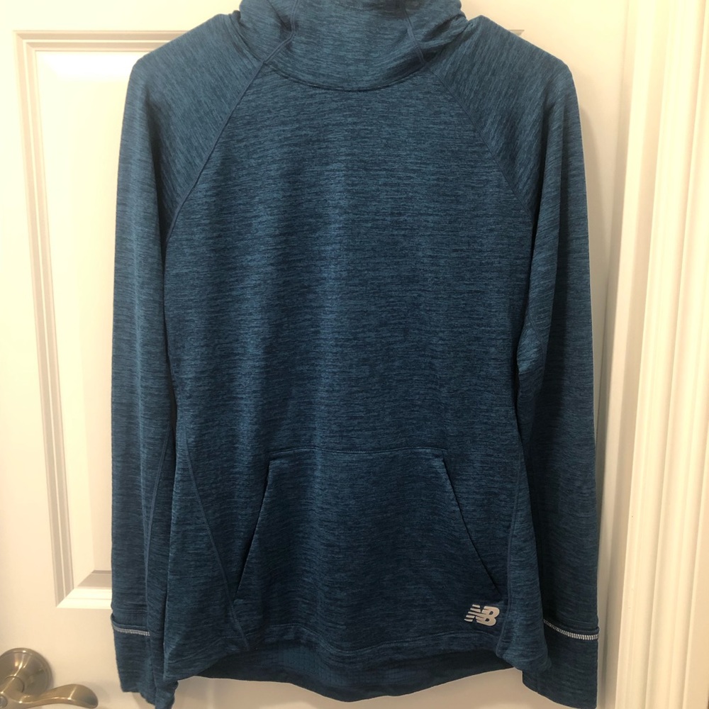 Women’s Hooded New Balance Running Thermal small Pit to pit measurement 17.5”